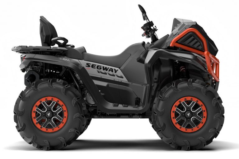 quad-snarler-at10l-eps-deluxe-wide-mud-4