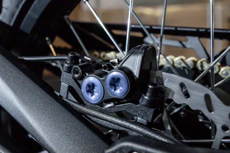 13-moto-electrique-talaria-xxx