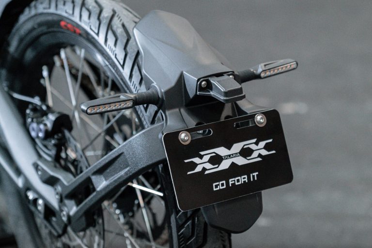 2-moto-electrique-talaria-xxx